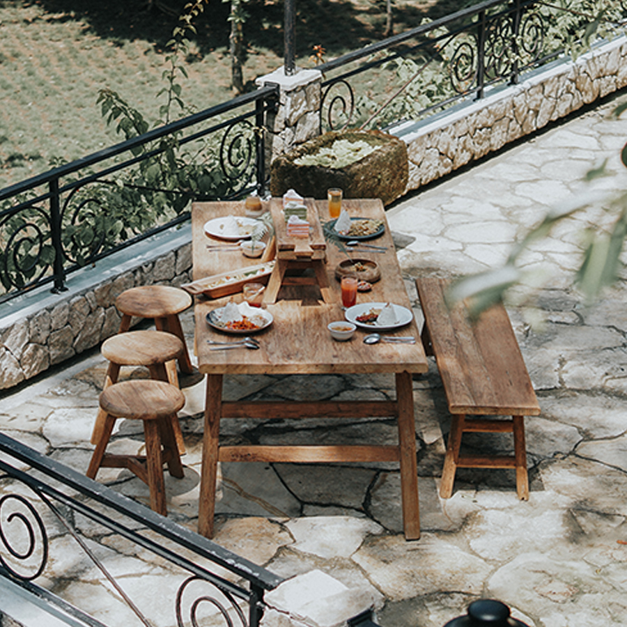 Dining Table Arnaud